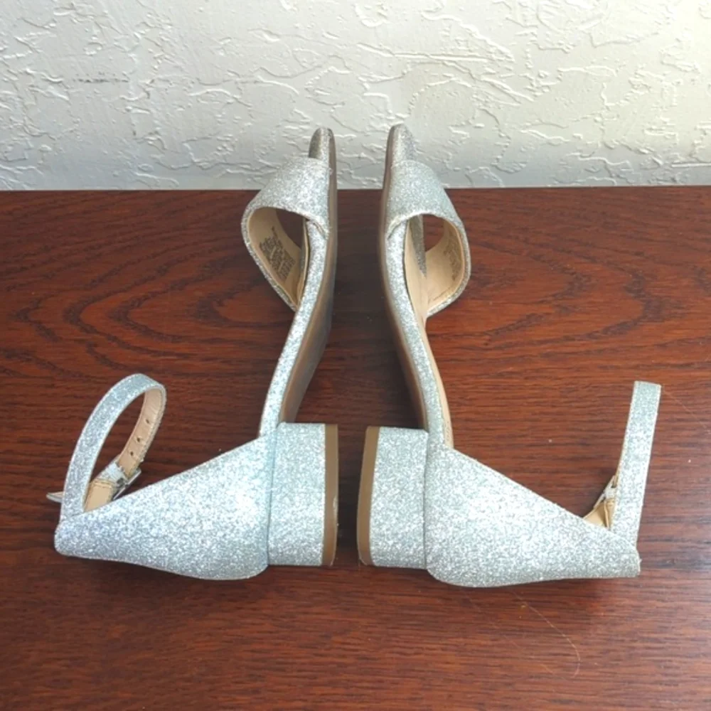 Vince Camuto Girls Pascala Silver Glitter Ankle Strap Block Heel Sandals 11